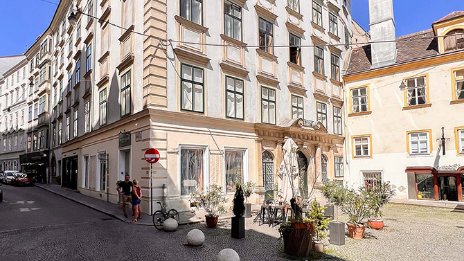 Luxuriöser Altbautraum am Franziskanerplatz