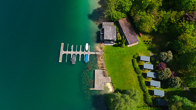THE VIEW – Luxuriöses Wohnen direkt am Wörthersee mit eigenem Bootshaus